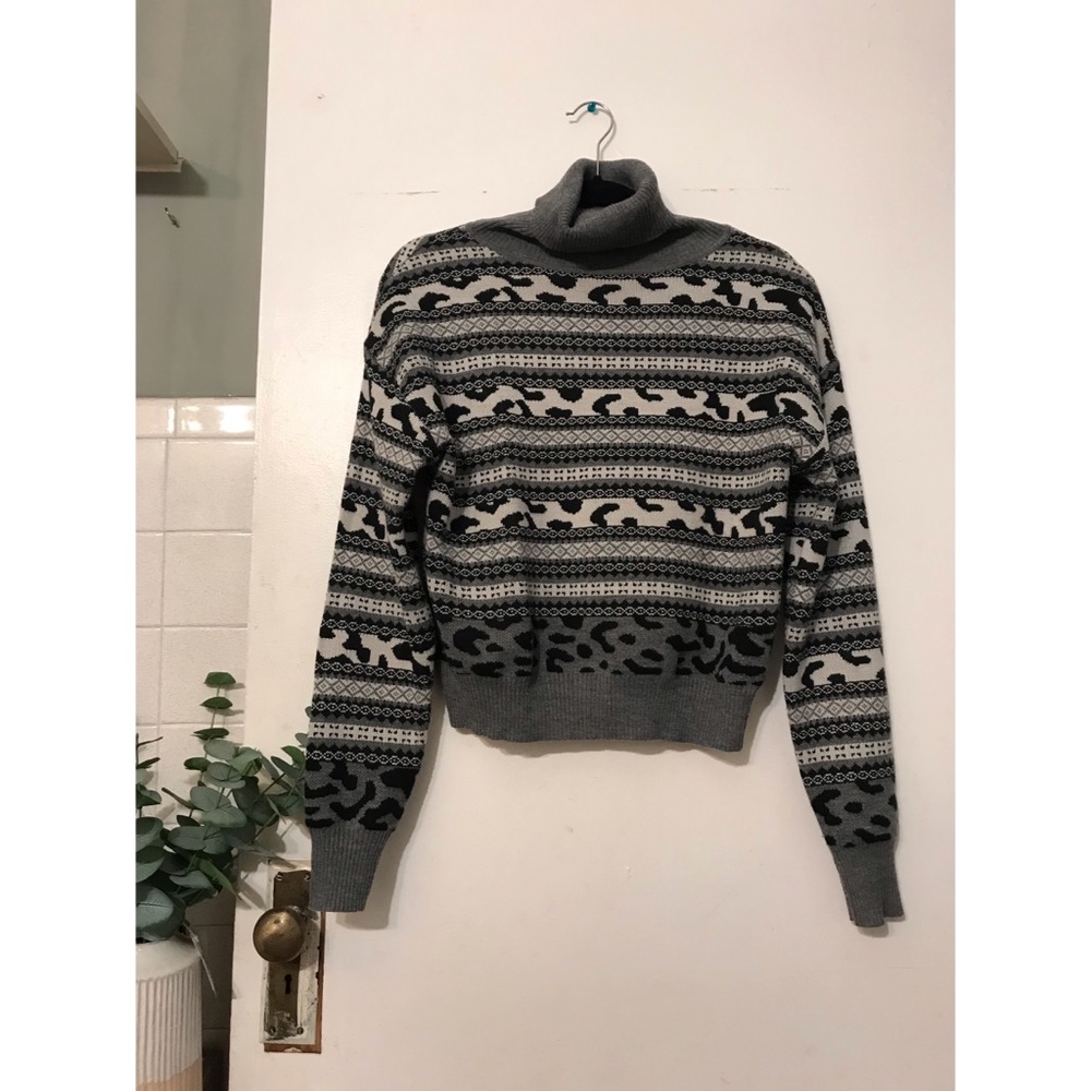 NEW J+J Turtleneck Sweater